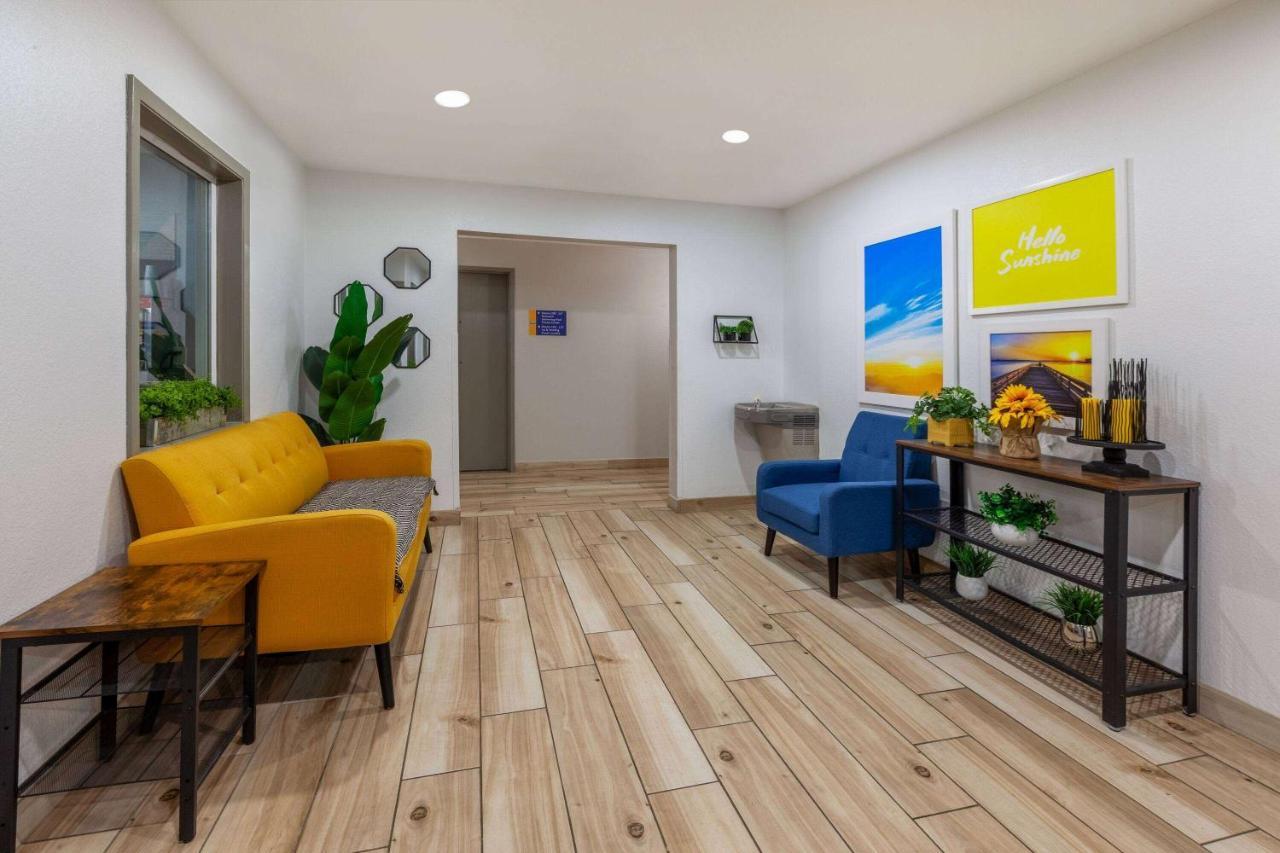 Days Inn By Wyndham Racine/Sturtevant Luaran gambar