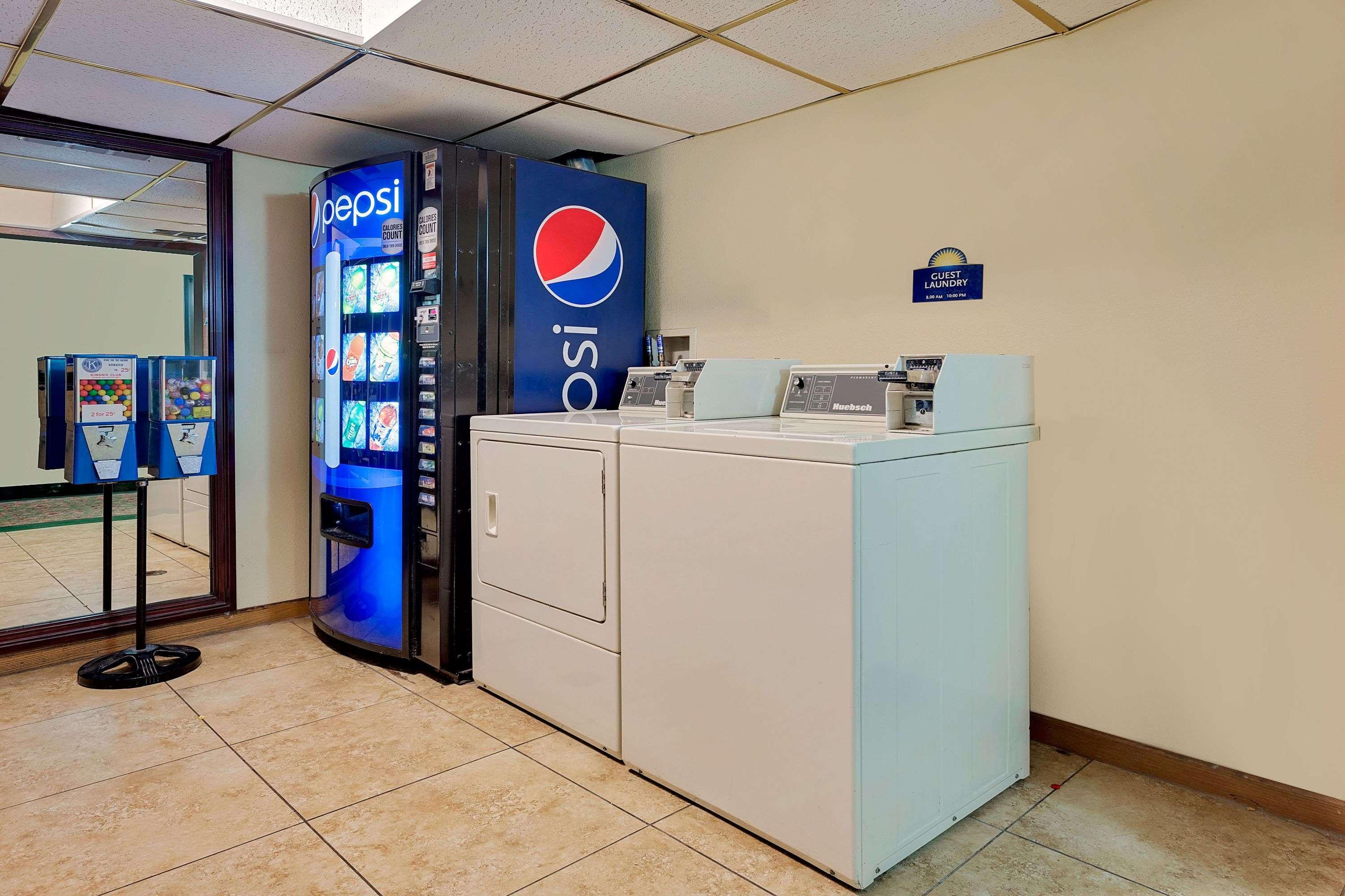 Days Inn By Wyndham Racine/Sturtevant Luaran gambar